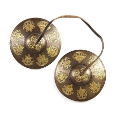 Gompa mit tib. Glückssymbol klein